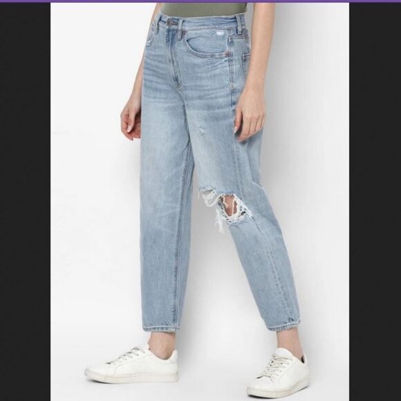 NWT American Eagle Ripped 90s Boyfriend Light Indigo High waist Distressed Jeans - Picture 8 of 16